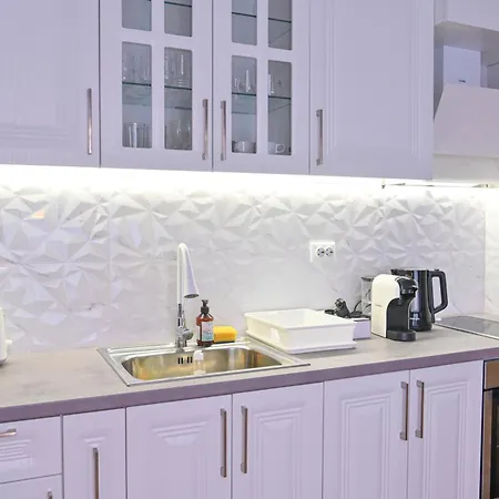 2 Luxurious One Bedroom 5 Minute Walk From The Gondola Station Appartamento