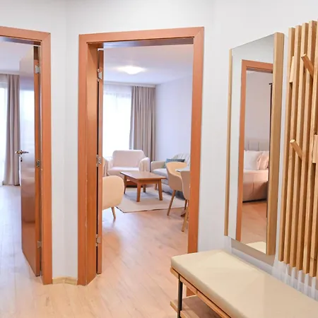 2 Luxurious One Bedroom 5 Minute Walk From The Gondola Station Appartamento *