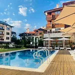 2 Luxurious One Bedroom 5 Minute Walk From The Gondola Station بانسكو