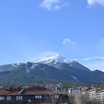 شقة 2 Luxurious One Bedroom 5 Minute Walk From The Gondola Station