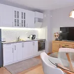 2 Luxurious One Bedroom 5 Minute Walk From The Gondola Station * بانسكو