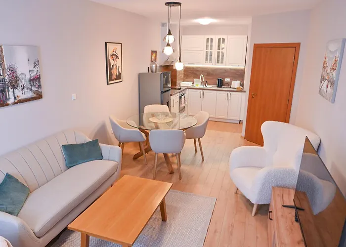 2 Luxurious One Bedroom 5 Minute Walk From The Gondola Station 公寓