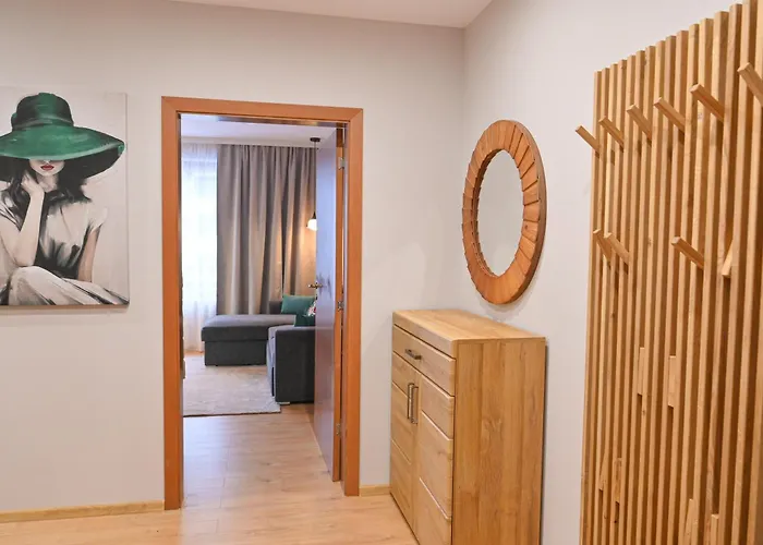 公寓 2 Luxurious One Bedroom 5 Minute Walk From The Gondola Station 班斯科